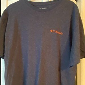Columbia t-shirt